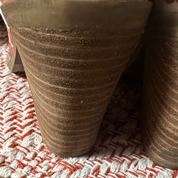 Cowprint Chelsea Ankle Boots Women’s 10 Worn 3x - Picture 9 of 16